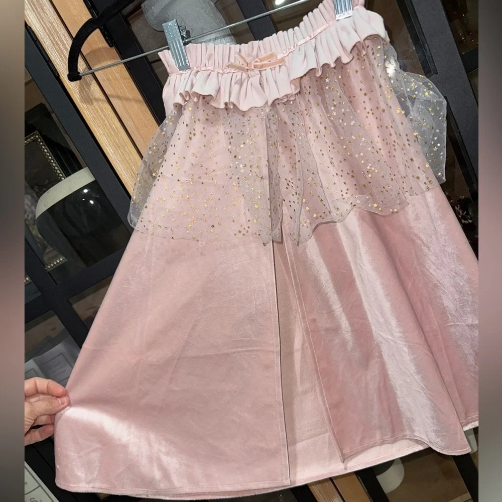 Zara can fit